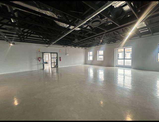 290M² OFFICE TO LET IN CENTURY CITY